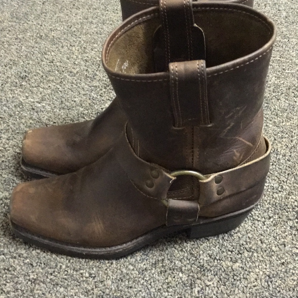 Frye boots, tan harness.